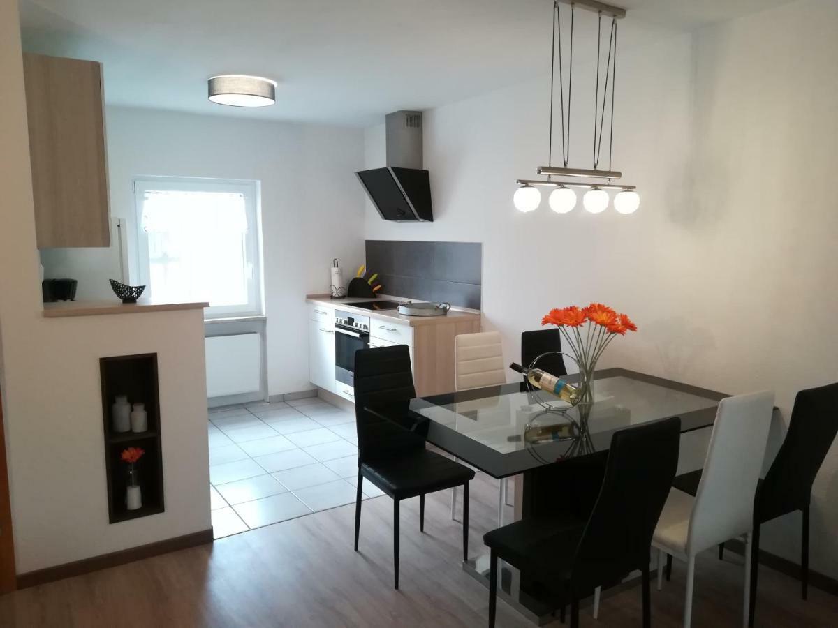 Ferienwohnung Am Reinhardswald - Eichenlaub - Mit Sauna Trendelburg Bagian luar foto