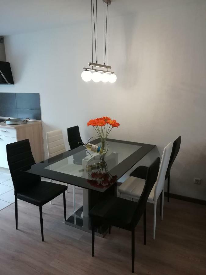 Ferienwohnung Am Reinhardswald - Eichenlaub - Mit Sauna Trendelburg Bagian luar foto