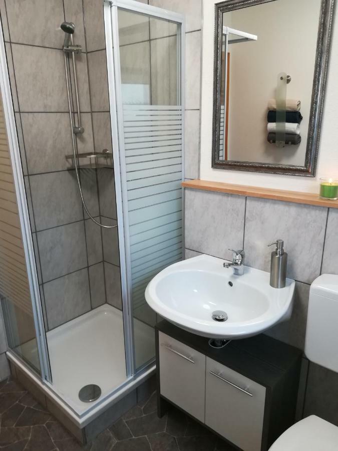 Ferienwohnung Am Reinhardswald - Eichenlaub - Mit Sauna Trendelburg Bagian luar foto
